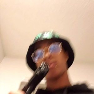 Meet your Posher, Luis